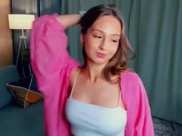 Freechat tessiekhanponaphan on Chaturbate