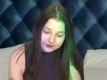 tinaburton — show outfit [300 tokens remaining]