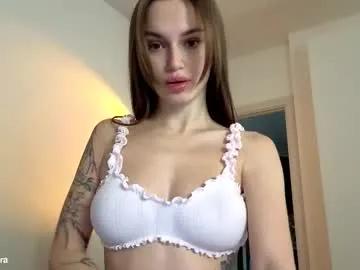 Freechat tootightwithbra on Chaturbate