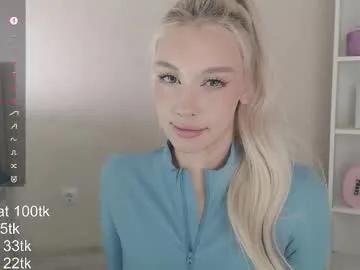 Freechat vickyfuckingdoll on Chaturbate