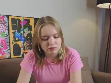 Freechat yangsperanza on Chaturbate