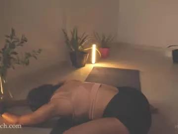 Freechat zarahlynch on Chaturbate