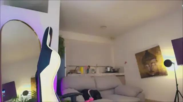 Freechat _Miss_Anna_ on StripChat