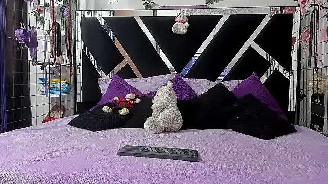 Freechat abby_eemily on StripChat