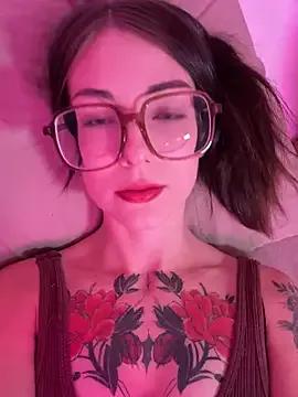 Freechat alwaysapril on StripChat