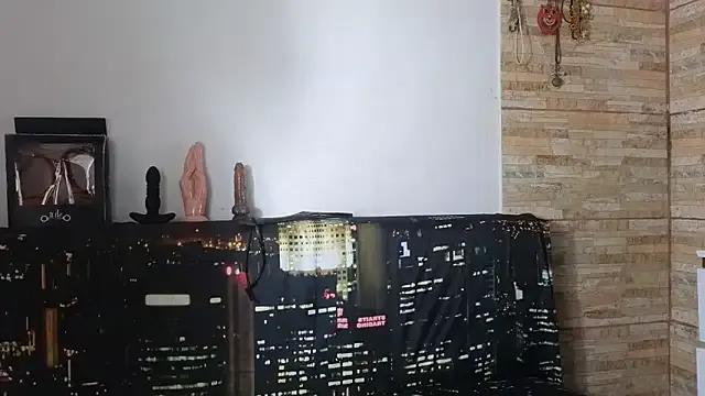 Freechat Amadamilf1980 on StripChat