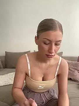 belle98 — Fakesperm titts&pussy/ 2 Videos last tip