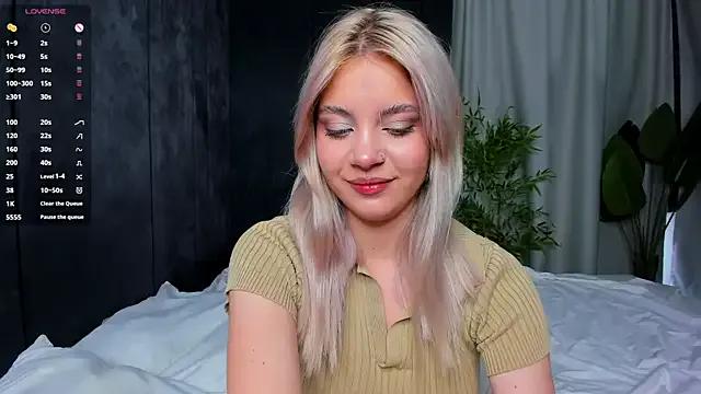 Freechat BlissBoardley on StripChat