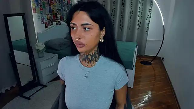 Freechat CharimgSabrina on StripChat