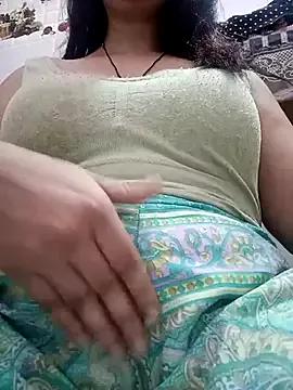 Group cute-mahek on StripChat