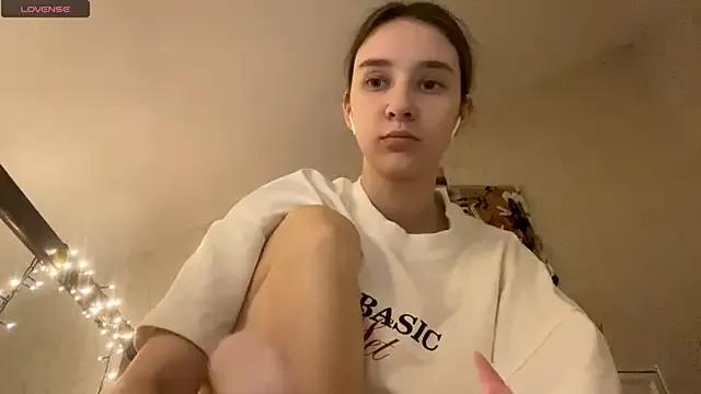 DanaCore on StripChat 