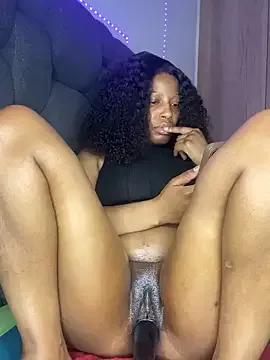 Freechat Diamondpussy97 on StripChat