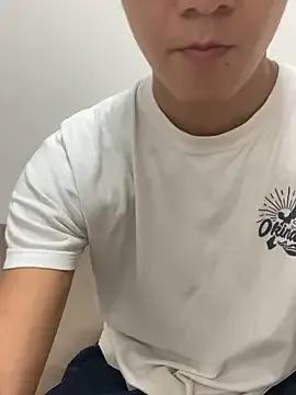 Freechat erokami36 on StripChat