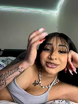 Freechat Hilary_pinkk on StripChat