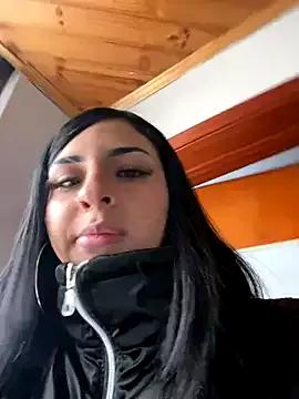 Freechat Hilary_pinkk on StripChat