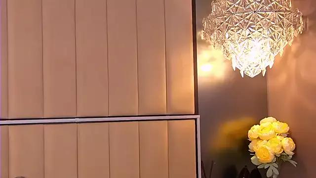 Freechat IreneRaye on StripChat