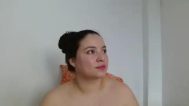 Freechat isabel_24_gil on StripChat
