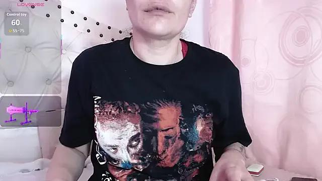 Freechat isabelajonesgl on StripChat