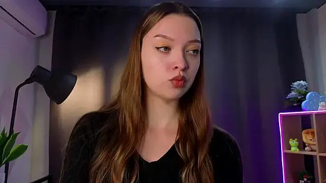 JanelKutz — lick ice cube in close up