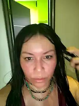 KellyPerlaxxx on StripChat 