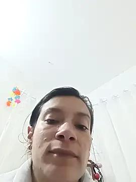 Freechat kim_lebanon on StripChat