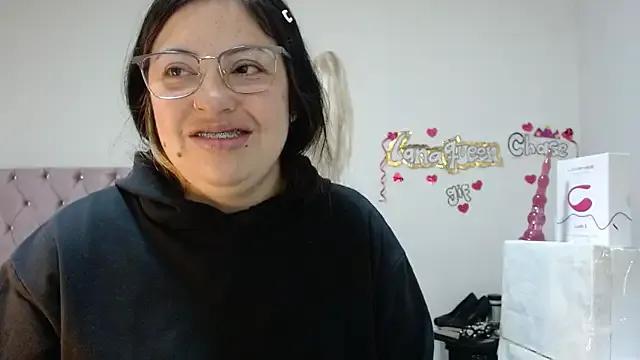 Freechat lanaqueen699 on StripChat