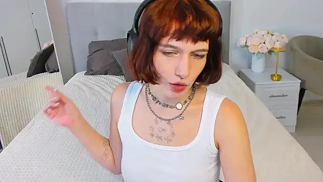 LeelooYolo on StripChat 