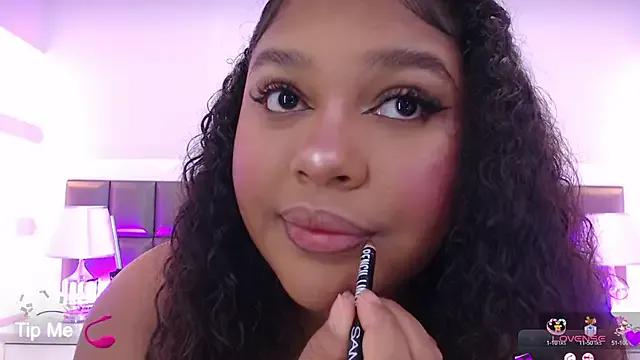 LennaEvans on StripChat 