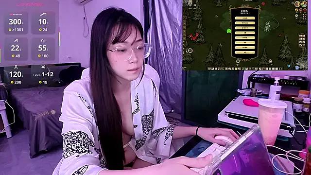 Group Linbaibai on StripChat