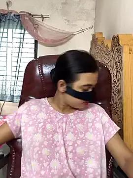 Freechat Love_Queen11 on StripChat