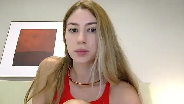 Freechat Maiaaxlovee on StripChat