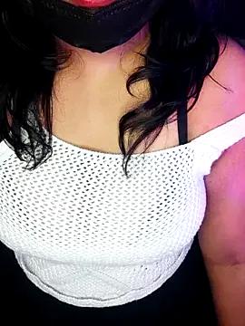 MissTemptiva_telugudevil — Wet lips  naughty bite 