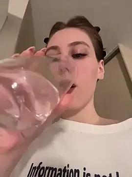 Molli_Luv — 1. Make my ass very red! x20