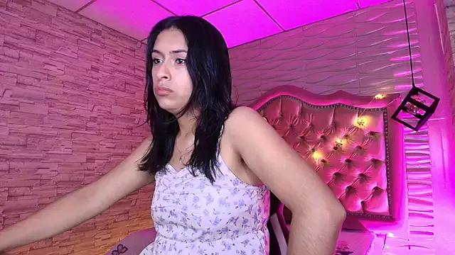 Freechat Roxanne_Han on StripChat