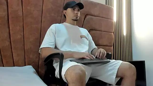 Freechat RYAN_PATERSON on StripChat