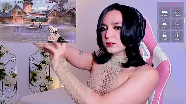 SamanthaLux on StripChat 