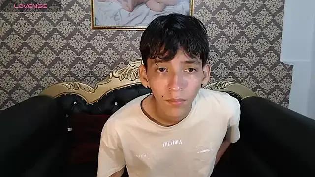 Freechat Sebas_cat on StripChat