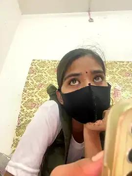 Freechat Sexykhushi041 on StripChat