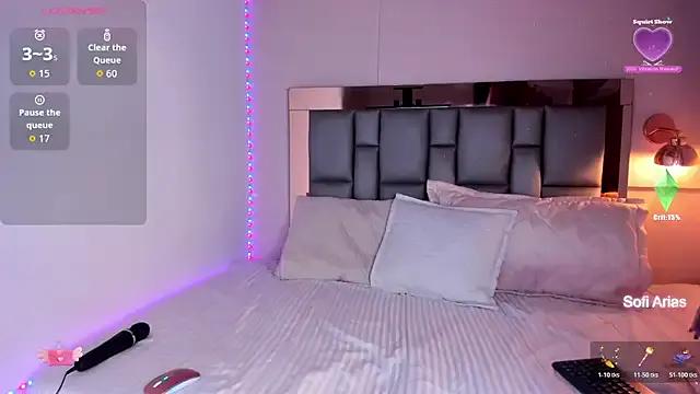 SofiArias — Topless + oil + Control-Domi 7min