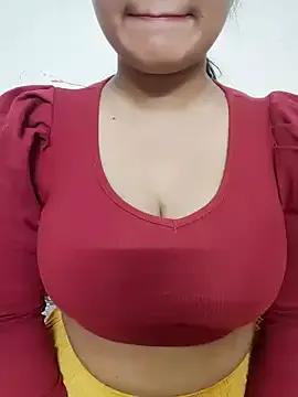 Tanisha-Sultana — Open boob's