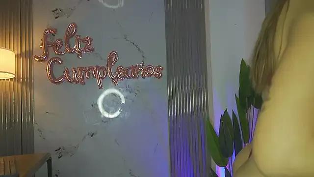 StripChat Vanesa_novvoa is Freechat Vanesa_novvoa — My cock's head fills with saliva43