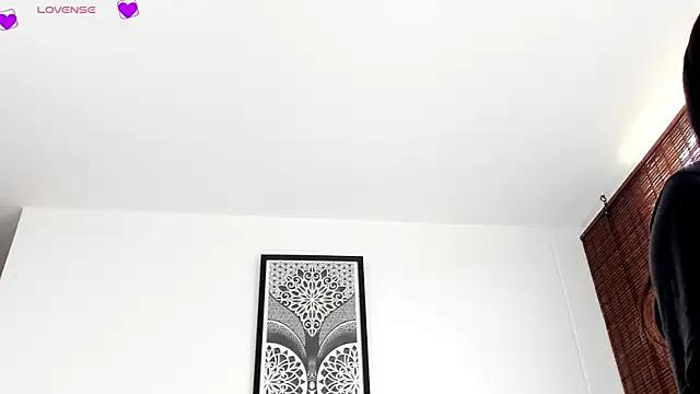 Freechat VeronicaTonu on StripChat