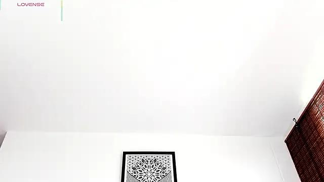 Freechat VeronicaTonu on StripChat