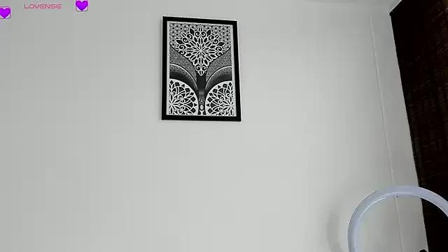 Freechat VeronicaTonu on StripChat