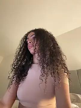 Freechat yasmingarcia on StripChat