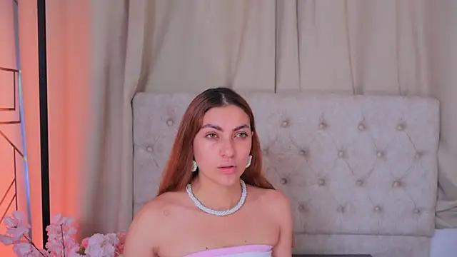 ayleen_star from StripChat is Freechat