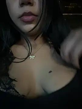 BriannaReeds from StripChat is Freechat