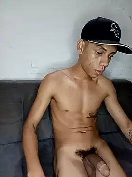 Chris_black21 from StripChat is Freechat