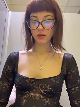 Foxy_Lexy from StripChat is Freechat