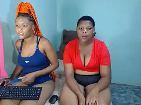 FoxyFataleX from StripChat is Freechat